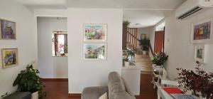 Apartamentos Los Descalzos Ángel With Private Terrace Free Parking的休息区
