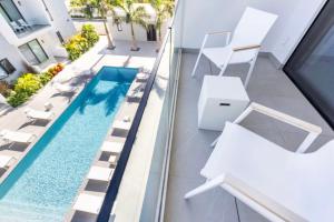 Gallery image of Luxury apartment in Grace Bay Beach in The Bight Settlements +13 photos