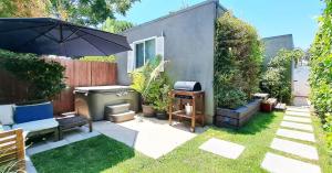Gallery image of Romantic Tropical Retreat with a Private Hot Tub! in Long Beach