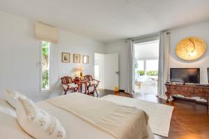 Кровать или кровати в номере Luxury Ibiza Villa, 1008 +80 фотографий