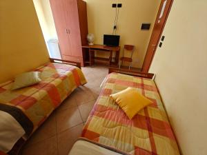 Letto o letti in una camera di Al Cedir