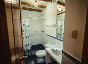 Koupelna v ubytování Picaflor Tambo Guest House