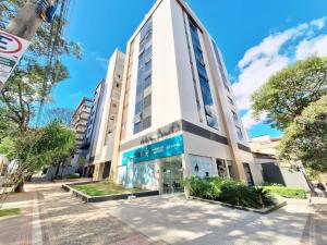 Το κτήριο όπου στεγάζεται  το διαμέρισμα