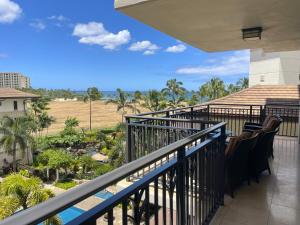 Balkon lub taras w obiekcie Ko Olina Beach Villas O512 - 2BR Ocean View Luxury Condo with Semi-Private Lagoon Beach & 1 Free Parking