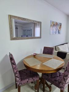 Ruang duduk di Loft confortável com garden