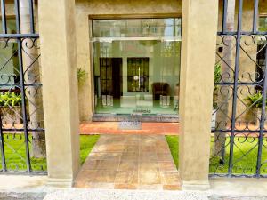 Gallery image of Moringa Breeze - Colombo in Dehiwala