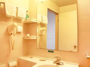 Ένα μπάνιο στο Jinjiang Inn (Hankou Railway Station) +41 φωτογραφίες