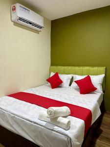 Postel nebo postele na pokoji v ubytování Hotel MSP Bukit Bintang