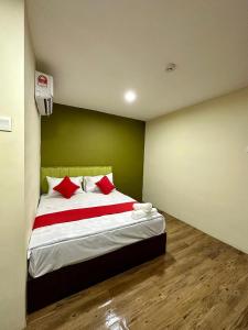 Postel nebo postele na pokoji v ubytování Hotel MSP Bukit Bintang