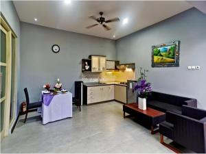 Kuchyň nebo kuchyňský kout v ubytování Bali Rich Villa