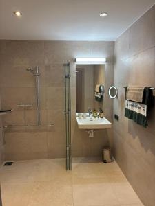 Koupelna v ubytování Brauhotel Vitzthum + 9 fotografií