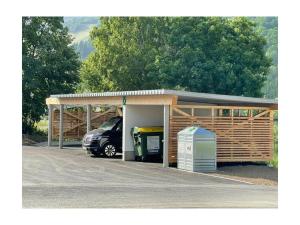 Budova, kde se apartmán nachází + 4 fotografie