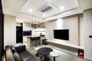 Televisyen dan/atau pusat hiburan di Kintex by K-tree