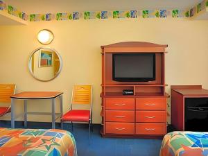 Disney's All-Star Sports Resort電視和／或娛樂中心