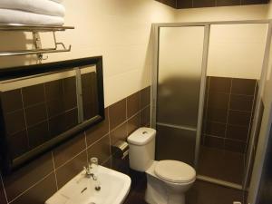 Ένα μπάνιο στο Hotel Kawan +33 φωτογραφίες