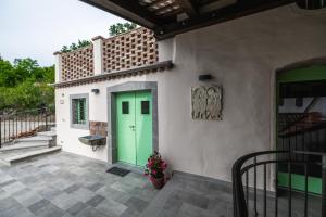 Balkoni atau teres di House Dorče