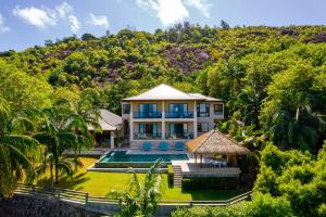 Bazén v ubytování Valmer Resort and Spa nebo v jeho okolí