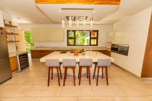 Kuchyň nebo kuchyňský kout v ubytování Valmer Resort and Spa