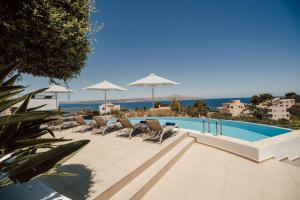 Bazén v ubytování Villa Kera Panorama by PosarelliVillas nebo v jeho okolí