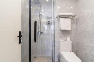 Koupelna v ubytování Raba properties