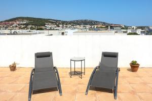 Imagen de la galería de Villa Casa Bianca Beachfront Villeroy, en Sète 8 fotos más