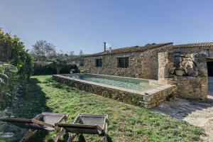 Bazén v ubytování Can Barrull-Costa Brava-Emporda nebo v jeho okolí