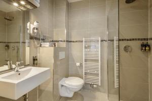 Un baño de Dansaert Hotel