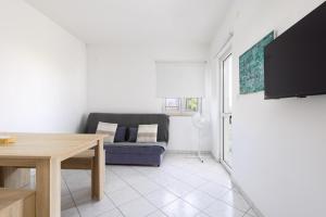 Μια τηλεόραση ή/και κέντρο ψυχαγωγίας στο Olivo 3 - A2 fix 1