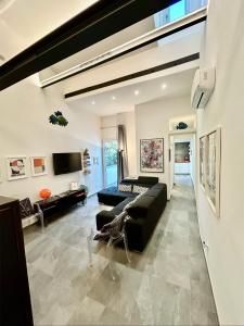 Μια τηλεόραση ή/και κέντρο ψυχαγωγίας στο Apartment Florence Today with a private balcony