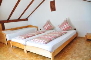 Una cama o camas en una habitación de Ferienwohnung mit 2 Schlafzimmer oder Studio Apartment - Istrien-Fiorini 47 fotos más