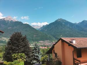a view of the mountains from a house at Catif Ladrù in Cerveno