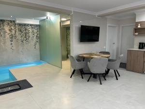 TV/trung tâm giải trí tại Risa Apartments