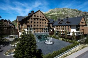 O vedere generală la munți sau o vedere la munte luată de la acest hotel