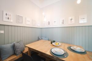 Predel za sedenje v nastanitvi Blue flat by GrazRentals best location & free parking