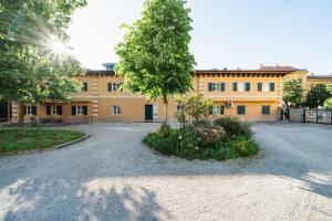 Zgradba, v kateri se nahaja apartma