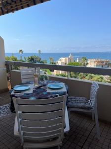 Nespecifikovaný výhled na moře nebo výhled na moře při pohledu z apartmánu