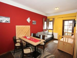 Kép Pleasant Apartment in Längenfeld with Sauna szállásáról Hubenben a galériában