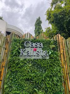 O grădină în afara Casa kalista