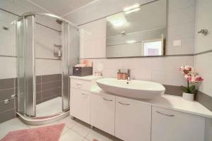 Koupelna v ubytování Apartment Malinska 34
