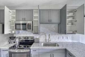 Φωτογραφία από το άλμπουμ του Blueground Austin pool nr Walnut Creek Park ATX-260 στο Ώστιν +18 φωτογραφίες