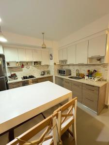 Køkken eller tekøkken på prime homes