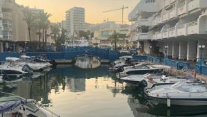 Widok na miasto Benalmádena z tego apartamentu
