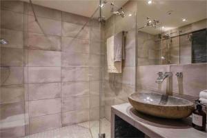 Et badeværelse på Ferienhaus Casa-Bellissemar + 31 billeder