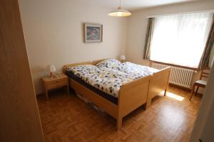 Postel nebo postele na pokoji v ubytování Appartement Mittaghorn Saas-Fee