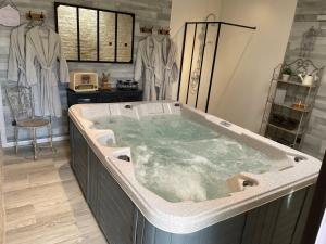 Un baño de Gite Sud Deux Sevres