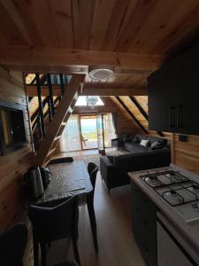 Η κουζίνα ή μικρή κουζίνα στο Atlas Bungalov Çaytepe