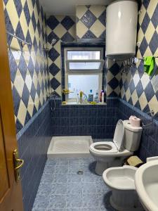 Phòng tắm tại Lovely Apartment City Center Near Lake