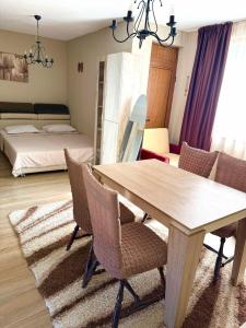 Ένα ή περισσότερα κρεβάτια σε δωμάτιο στο Apartment in Desi's house