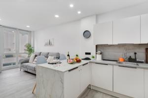 Η κουζίνα ή μικρή κουζίνα στο Escape and Elevate Las Palmas +15 φωτογραφίες