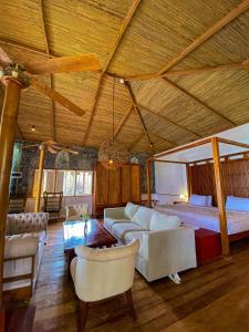Ένα ή περισσότερα κρεβάτια σε δωμάτιο στο THE SEANDYOU Resort +50 φωτογραφίες